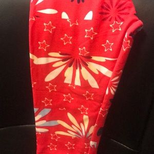 Lularoe kids leggings size s/m! July 4th!